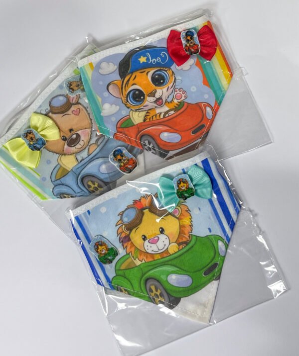 Kit bandana + laço + adesivo CUTES